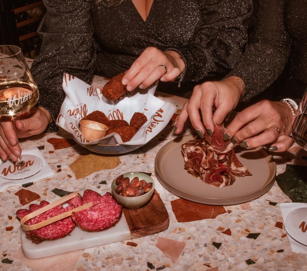 Wijnproeverij met passende hapjes