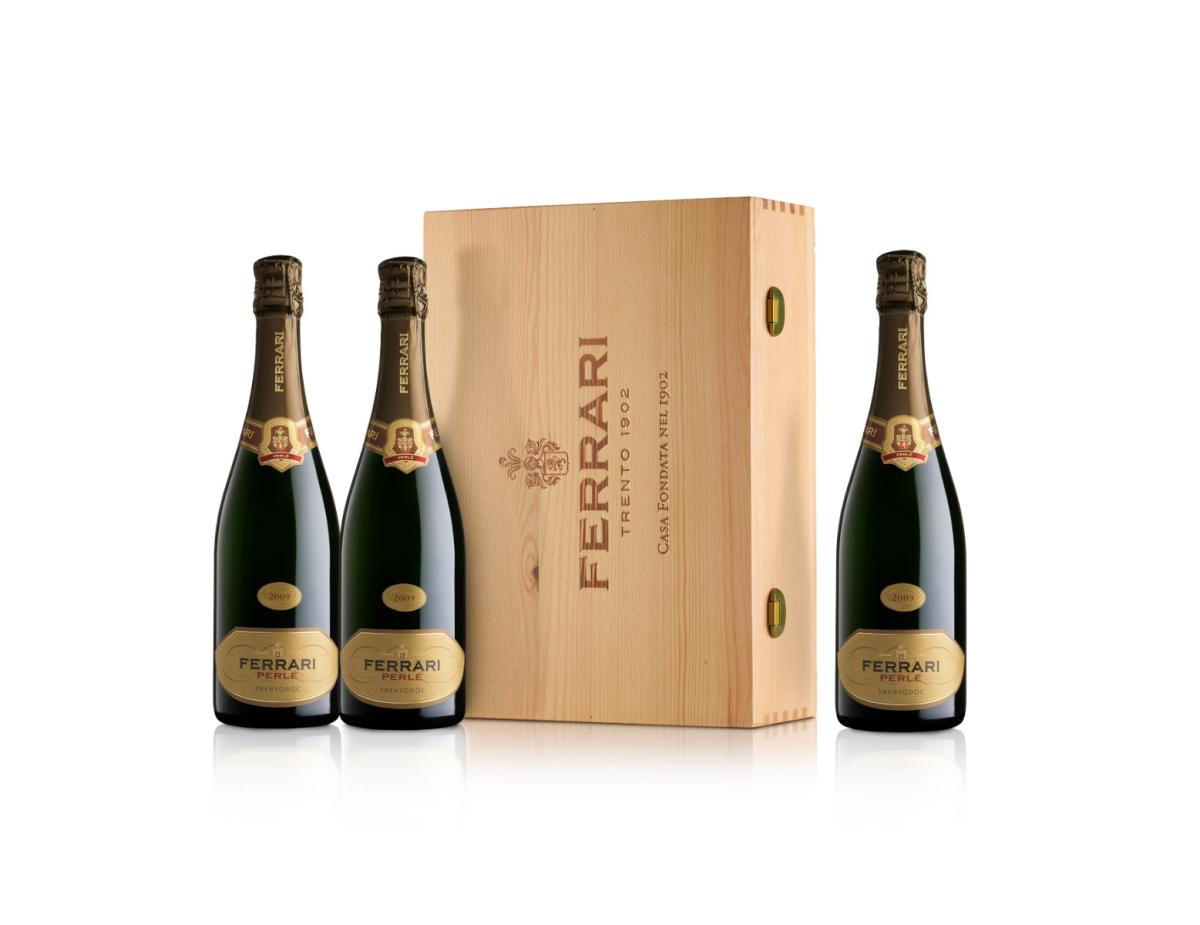 Ferrari,  Houten geschenkkist voor 3 flessen